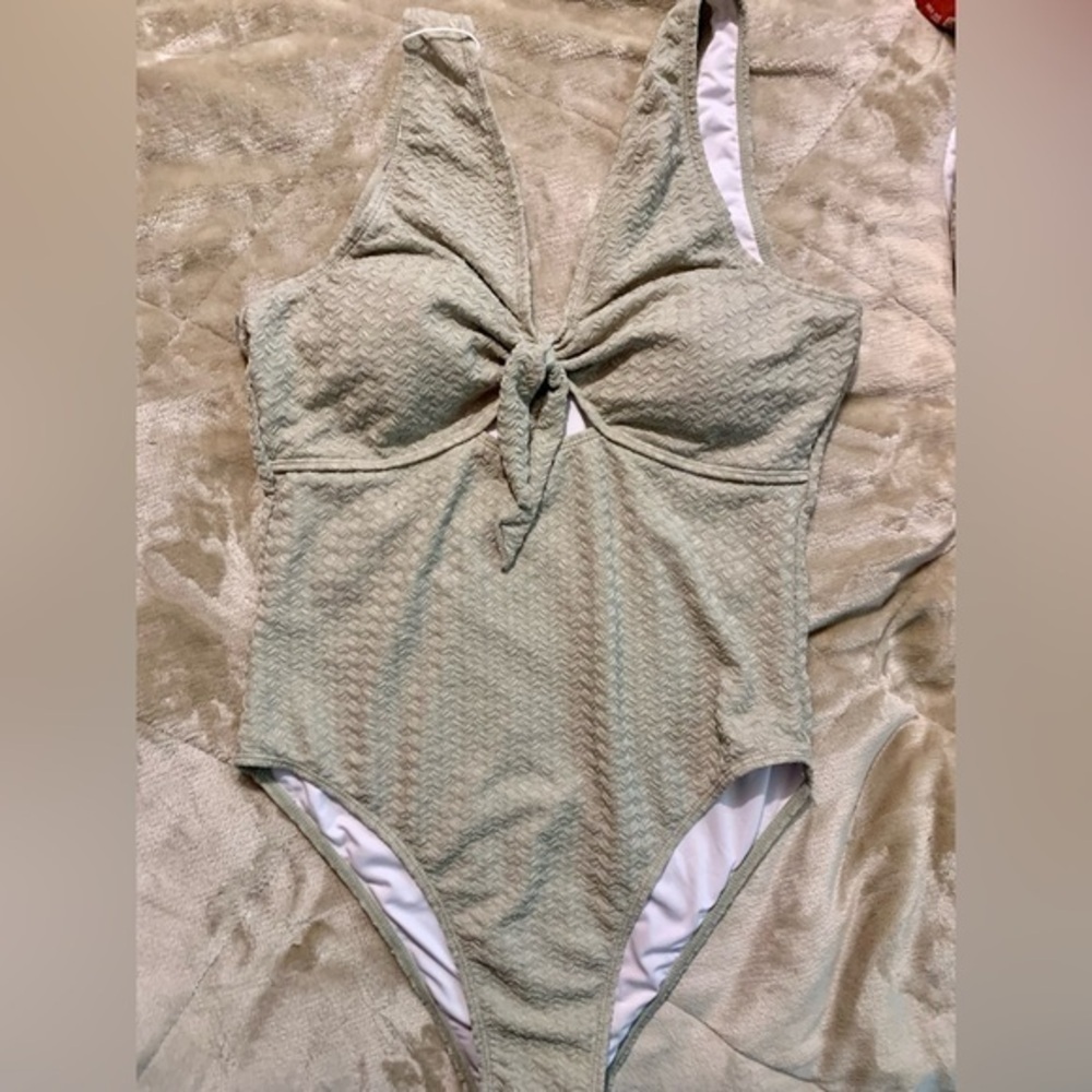 Very nice swim  suit